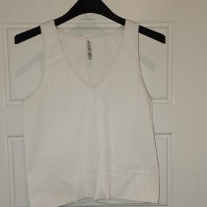 Athleta Cream V-Neck Tank Top